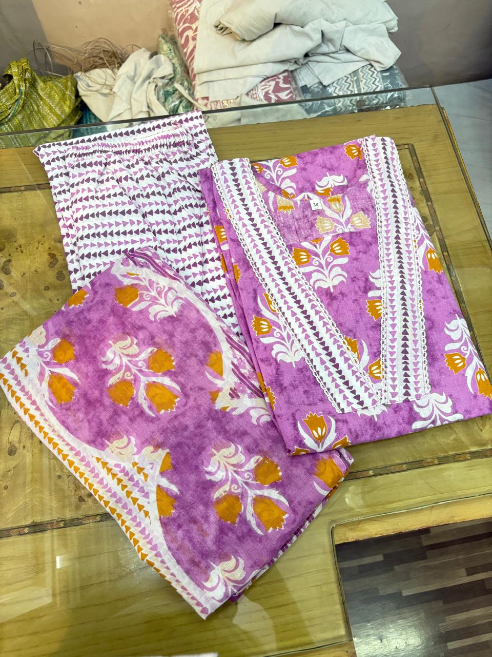 Top With Pent Duppata